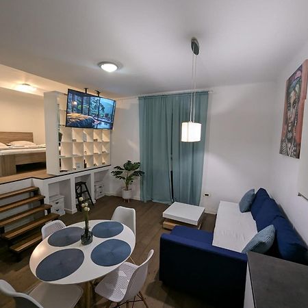 Fantabulous Downtown Abode W King Bed, 65" Tv, Washer And Tumble Dryer Záhřeb Exteriér fotografie
